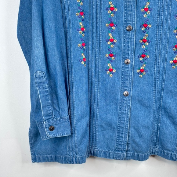 VTG 90s Embroidered Denim Shirt 20W Floral Cottage Granny Boho Retro Button Down - Picture 3 of 9